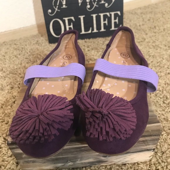 girls plum shoes